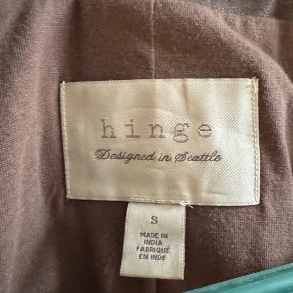 Hinge leather jacket - Picture 3 of 8